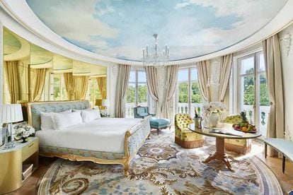 Royal Suite at the Mandarin Oriental Ritz 