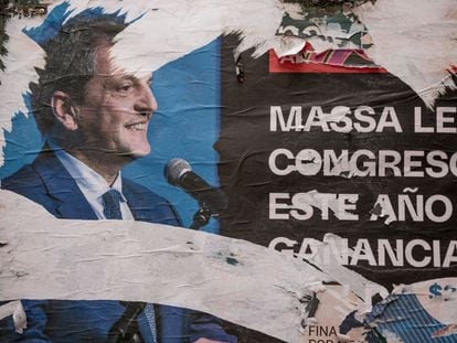 A campaign poster against Sergio Massa, in the Belgrano neighborhood of Buenos Aires (Argentina).