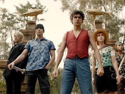 Left to right: Taz Skylar, Mackenyu Arata, Iñaki Godoy, Emily Rudd and Jacob Romero in ‘One Piece.’
