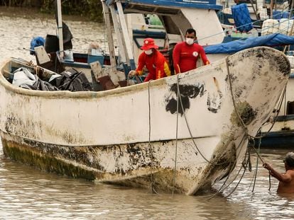 The boat found on the coast of Brazil with nine bodies that, according to the Brazilian police, were migrants from Mauritania and Mali.