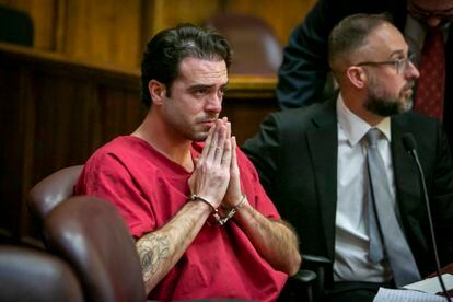 Telenovela star Pablo Lyle tries to regain his composure after reading a statement in court apologizing to the Hernández family during his sentencing in Miami-Dade Criminal Court in Miami, Friday, Feb. 3, 2023.