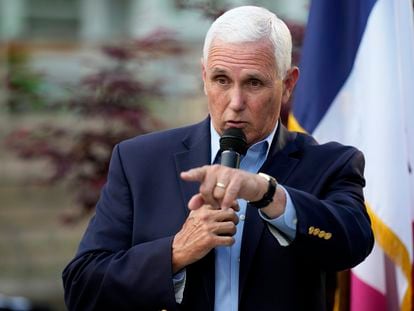 Former Vice President Mike Pence speaks to local residents during a meet and greet, May 23, 2023, in Des Moines, Iowa.