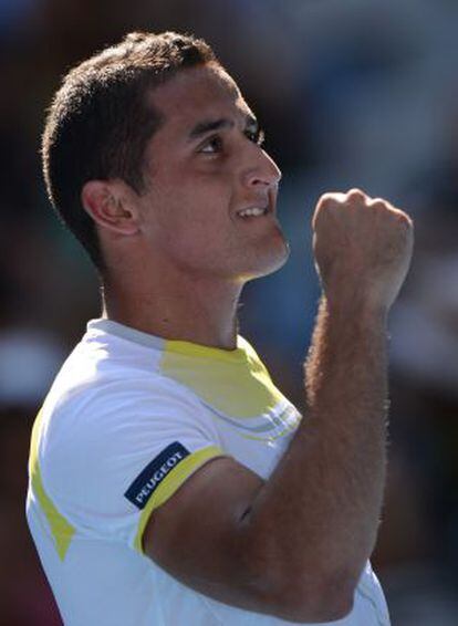 Spain&#039;s Nicol&aacute;s Almagro gestures after victory in his men&#039;s singles match against Serbia&#039;s Janko Tipsarevic.