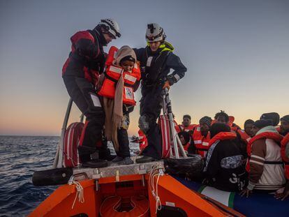 The NGO Sea Watch ship rescued 118 migrants on two barges in the central Mediterranean, on Christmas Eve.
