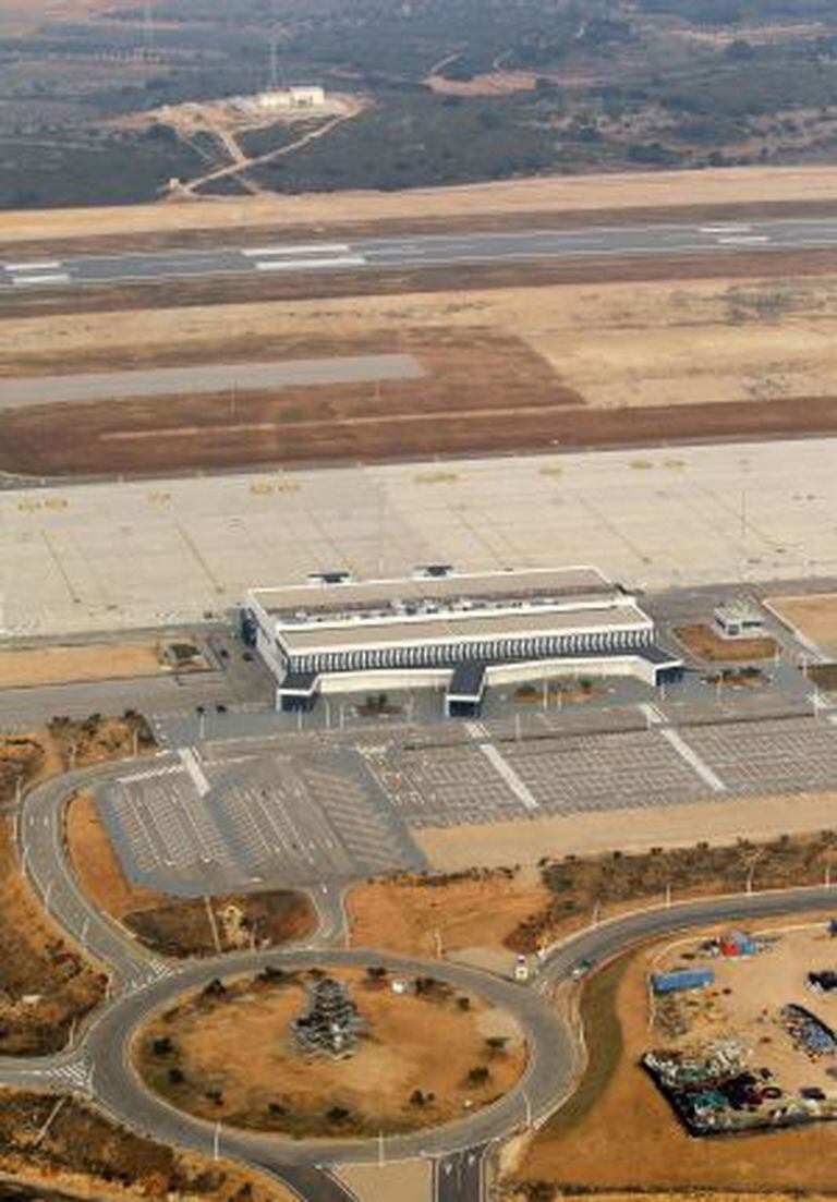 Ryanair closes deal to operate out of infamous Castellón airport | News ...