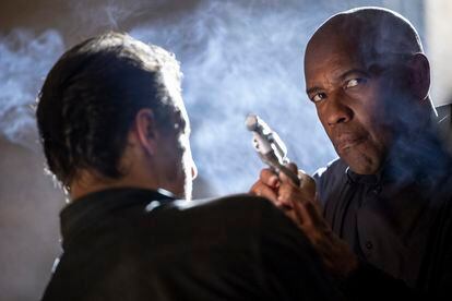 This image released by Sony Pictures Entertainment shows Denzel Washington in a scene from "The Equalizer 3."  (Stefano Montesi/Sony Pictures Entertainment via AP)