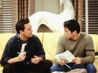 Matt LeBlanc and Matthew Perry, in an episode of the series 'Friends.'