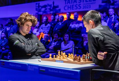 Carlsen, So Tie 1st Match In Skilling Open Final 