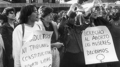 An early demonstration in favor of abortion rights for women.