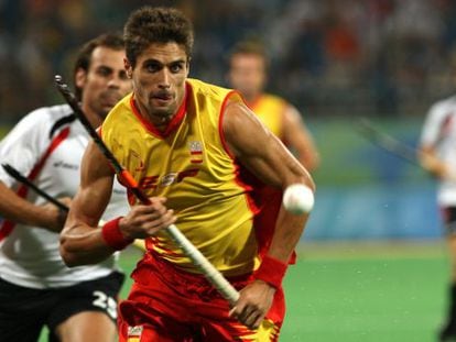 Spanish hockey player Pol Amat in the final of the 2008 Beijing Olympics against Germany. 