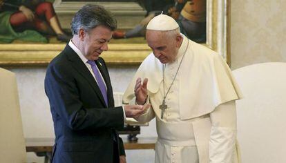 Pope Francis meets with Colombian President Juan Manuel Santos at the Vatican.