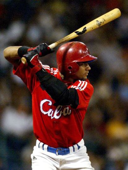 Yulieski Gourriel in 2006 during a game with the Cuban National team.