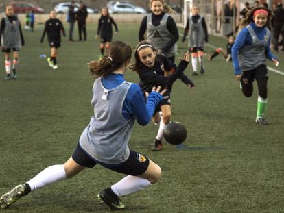Practice for the players of Valencia’s Junior women soccer team.