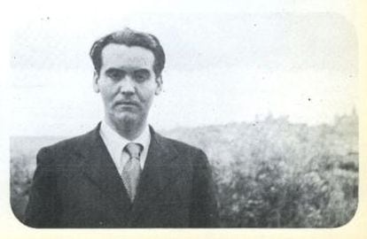 Federico García Lorca in a picture taken by French writer Marcelle Auclair.