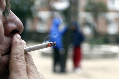 An anti-tobacco committee estimates that 600,000 have given up smoking.