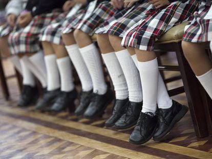 Female students in Valencia will no longer be forced to wear a skirt.