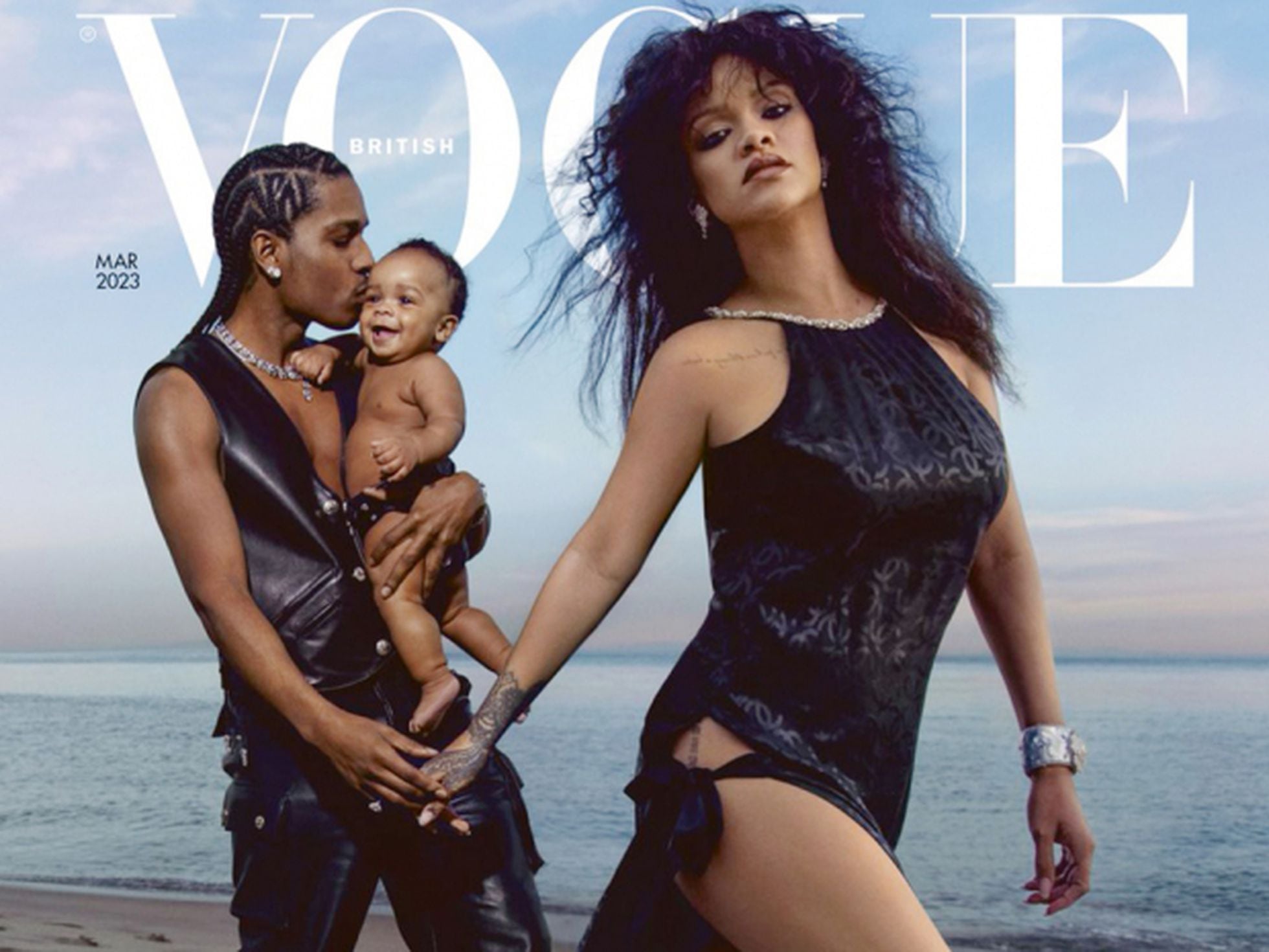Rihanna and A$AP Rocky pose with baby boy for 'Vogue' cover | Culture | EL  PAÍS English