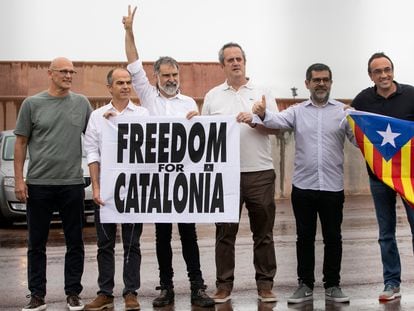 Six separatist leaders stand outside Lledoners prison on Wednesday after being pardoned.