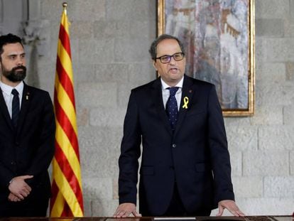 Quim Torra (r) at his inauguration on Thursday.
