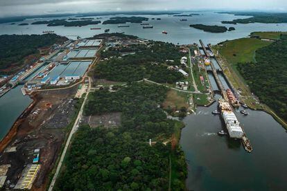 Aerial photo of old and new locks in the Panama Canal.