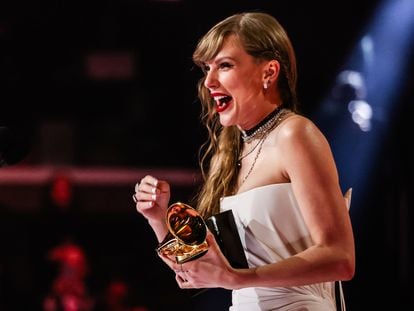 Taylor Swift accepts the Album Of The Year award for "Midnights" during the 66th GRAMMY Awards on February 4, 2024 in L.A.