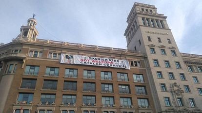 One of the banners hanging today in the Plaza Catalunya in Barcelona.