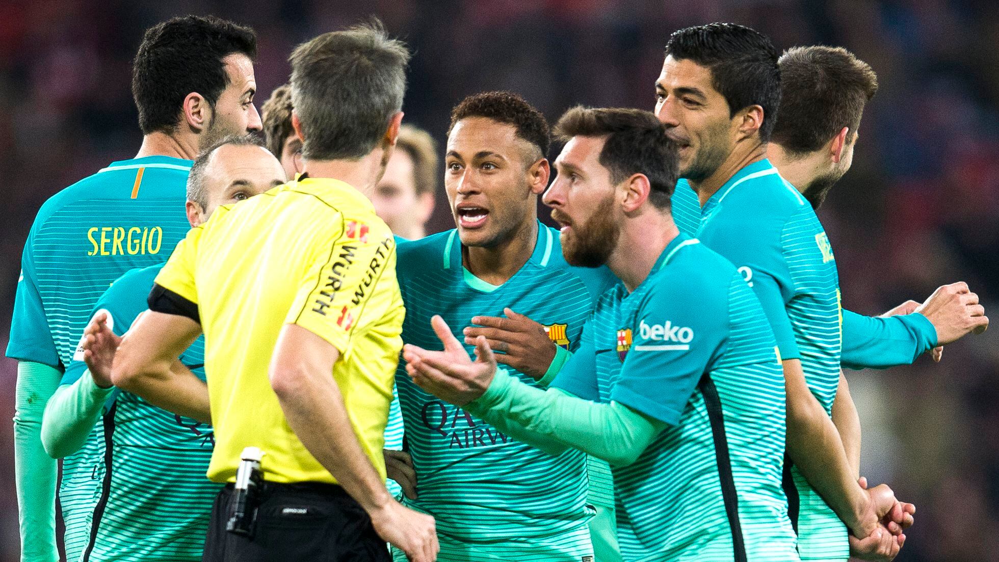 FC Barcelona paid €1.4 million over three years for alleged reports on  referees | Sports | EL PAÍS English Edition