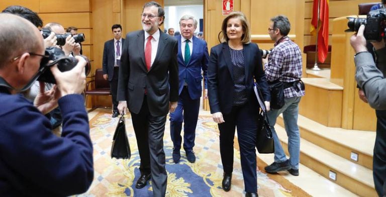 Prime Minister Mariano Rajoy and Labor Minister Fátima Bañez.