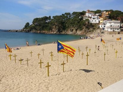 Crosses on a beach in Llafranc (Girona). 