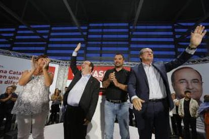 Terrassa mayor Jordi Ballast (second from right).