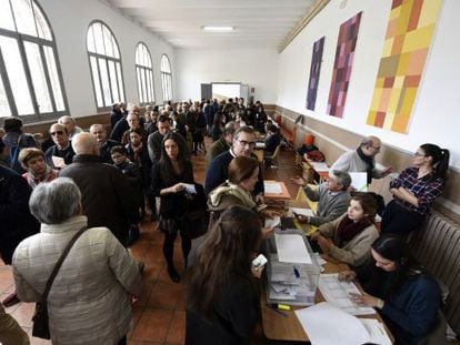Voters in Madrid on Sunday.