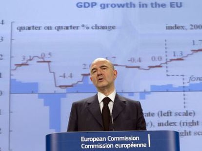 The European Commissioner for Economic and Financial Affairs, Pierre Moscovici, announces growth forecasts.