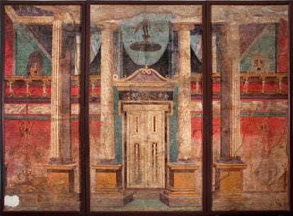 A fresco with a house from Boscoreale, on display in the exhibition ‘Alexander the Great and the East’ at the National Archaeological Museum of Naples until August 28.