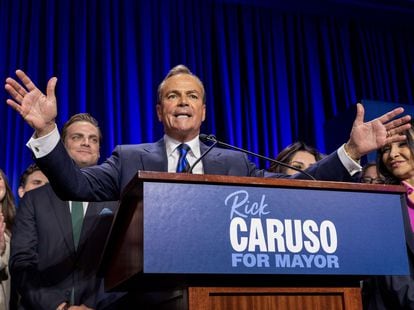 Businessman and billionaire Rick Caruso speaks to supporters at an election night event.