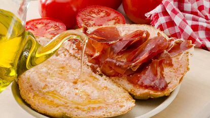 A Spanish classic: bread, tomato, jamón and olive oil.