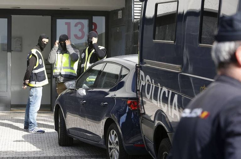 Police arrest a suspected terrorist in Ceuta on October 16.