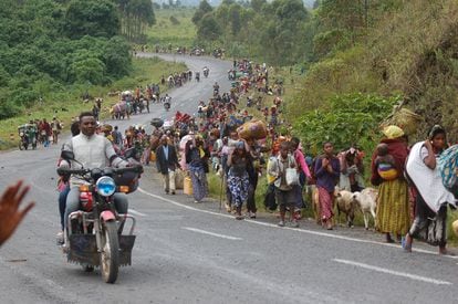 Families fleeing the conflict in the northeast of the Democratic Republic of the Congo last June.