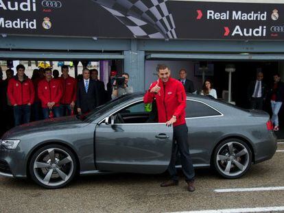 Real Madrid player Karim Benzema receives his new Audi in November 2012.