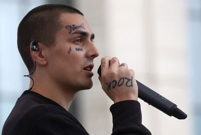 Russian rapper FACE (Ivan Dryomin), sings during a demonstration in Moscow in 2019.