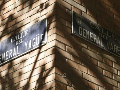The corner of General Yagüe and General Varela streets, both named after Francoist officers, near Plaza Cuzco in Madrid.