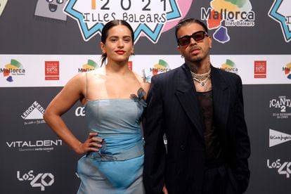 Rosalia and Rauw Alejandro at the 40 Music Awards 2021 in Palma de Mallorca.