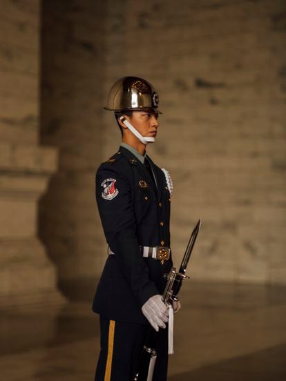 The changing of the guard at Chiang Kai-shek Memorial Hall, in Taipei.