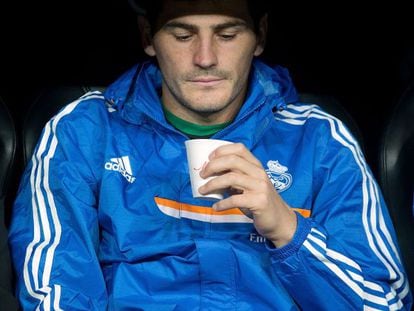 Casillas on the Real bench during the Madrid derby in September.