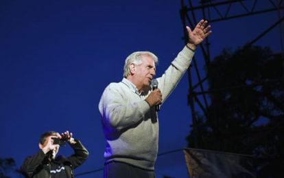 Frente Amplio presidential candidate Tabaré Vázquez at a rally in Montevideo on October 12.