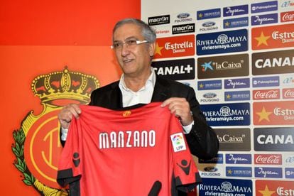 Gregorio Manzano is presented as Mallorca&#039;s new coach on Tuesday.