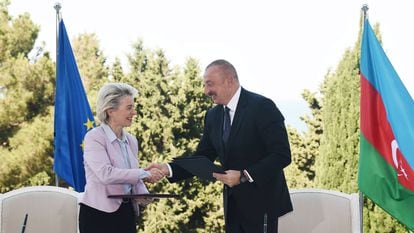 Ursula von der Leyen and Ilham Aliyev after signing a memorandum on gas in Baku.