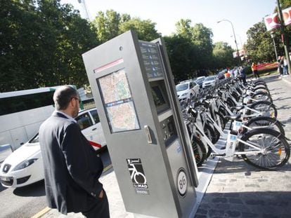 A BiciMad docking station in Madrid.