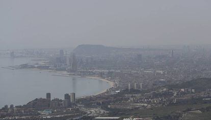 Pollution hanging over Barcelona and Badalona last week.