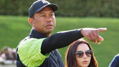 Tiger Woods and girlfriend Erica Herman on the 18th green during the JP McManus Pro-Am at Adare Manor, Limerick, Ireland, Monday, July, 4, 2022.
