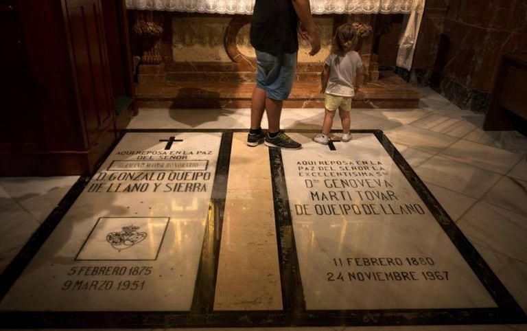 Grave of General Queipo de Llano.